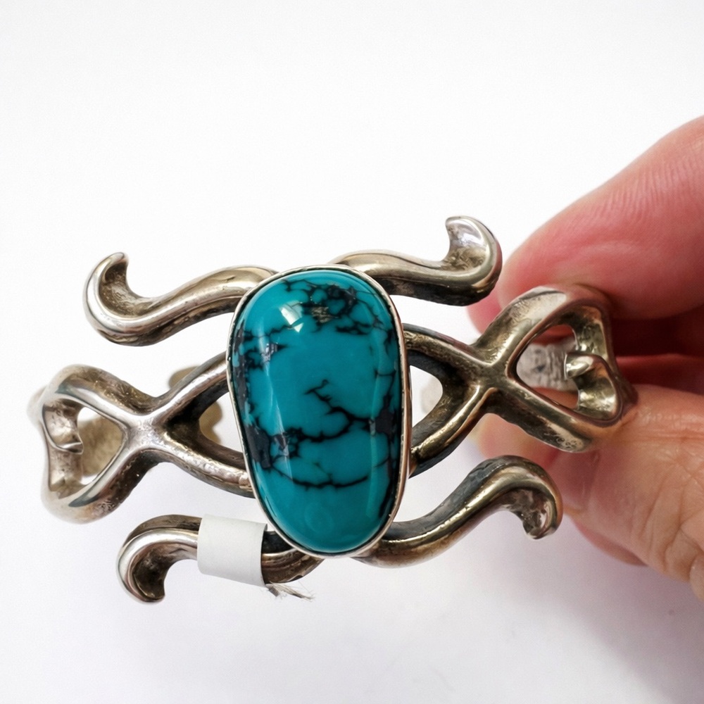 Vintage/Estate Sleeping Beauty Oval Silver Cast Bracelet by F.L. Begay